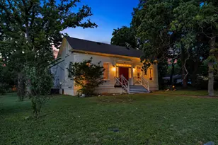 409 N Main St, Burnet, TX 78611 - Photo 2