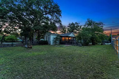 409 N Main Street, Burnet, TX 78611 - Photo 32