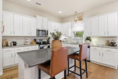 103 Kings Way, Horseshoe Bay, TX 78657 - Photo 4