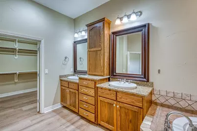 129 Hi Valley, Horseshoe Bay, TX 78657 - Photo 14