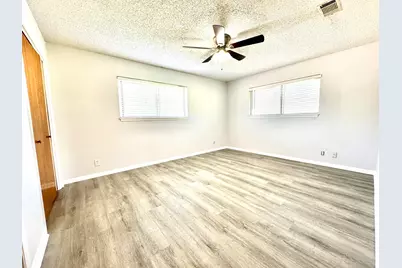 102 E Wallace Street, Llano, TX 78643 - Photo 16