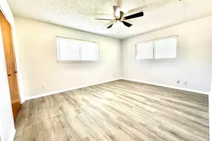 102 E Wallace St, Llano, TX 78643 - Photo 16
