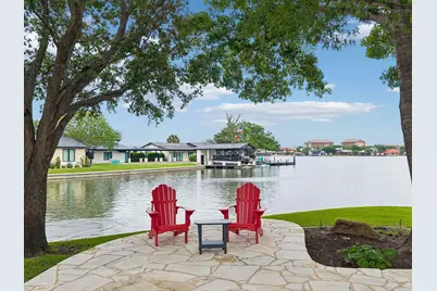 115 Nimrod, Horseshoe Bay, TX 78657 - Photo 2