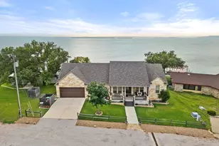 207 Emeralds Dr, Burnet, TX 78611 - Photo 6