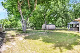 279 Skyview, Kingsland, TX 78639 - Photo 4