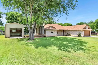 279 Skyview, Kingsland, TX 78639 - Photo 2