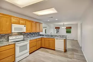 279 Skyview, Kingsland, TX 78639 - Photo 8