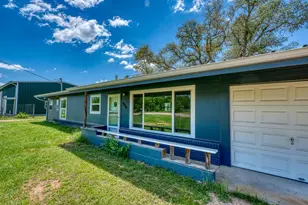909 Circle Dr, Sunrise Beach, TX 78643 - Photo 4
