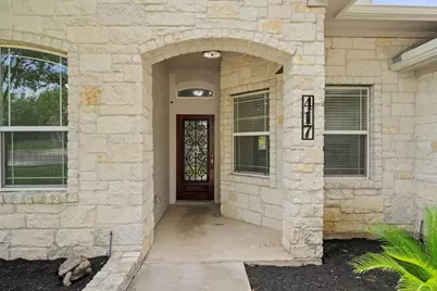 417 Spyglass St, Meadowlakes, TX 78654 - Photo 4