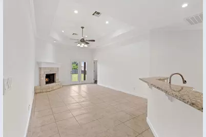 417 Spyglass St, Meadowlakes, TX 78654 - Photo 8
