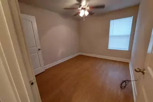 706 B Claremont, Marble Falls, TX 78654 - Photo 6