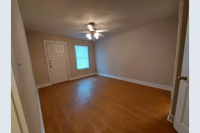 706 B Claremont, Marble Falls, TX 78654 - Photo 8