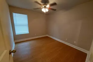 706 B Claremont, Marble Falls, TX 78654 - Photo 4