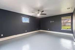 400 N River Oaks Dr, Burnet, TX 78611 - Photo 16