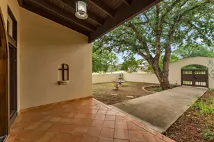 111 Woodlawn Dr, Kingsland, TX 78639 - Photo 8