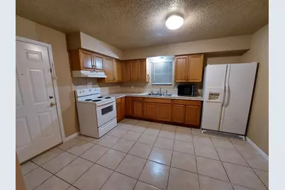 1611 Second St, Marble Falls, TX 78654 - Photo 4