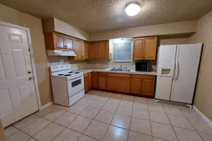 1611 2nd St, Marble Falls, TX 78654 - Photo 4