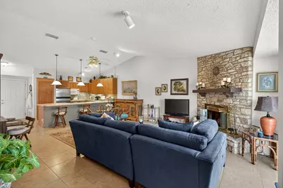 104 S Big Spur, Horseshoe Bay, TX 78657 - Photo 6