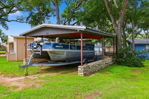 711 Lakewood Dr, Burnet, TX 78611 - Photo 14
