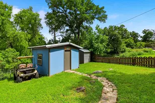 711 Lakewood Dr, Burnet, TX 78611 - Photo 32