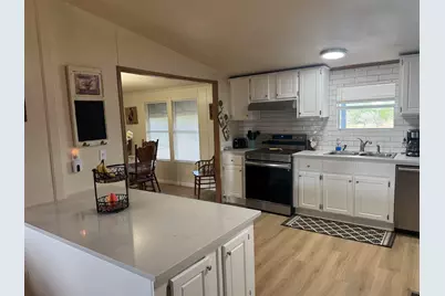 401 Lillian Dean, Buchanan Dam, TX 78609 - Photo 8