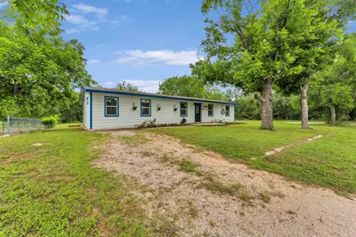 1002 S Pierce Street, Burnet, TX 78611 - Photo 2
