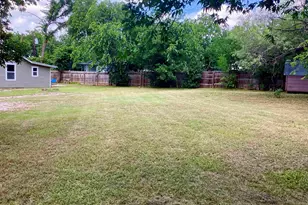 409 N Vandeveer St, Burnet, TX 78611 - Photo 40