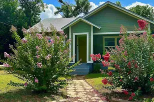 409 N Vandeveer St, Burnet, TX 78611 - Photo 1