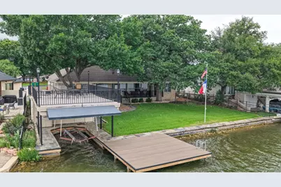 909 Red Sails Dr, Horseshoe Bay, TX 78657 - Photo 16