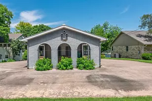 208 Riverside Dr, Kingsland, TX 78639 - Photo 22