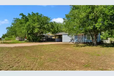 6261 River Oaks Dr, Kingsland, TX 78639 - Photo 2