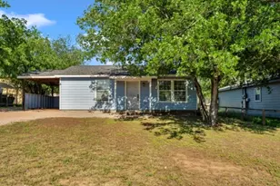 6261 River Oaks Dr, Kingsland, TX 78639 - Photo 4