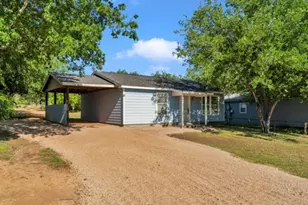 6261 River Oaks Dr, Kingsland, TX 78639 - Photo 4