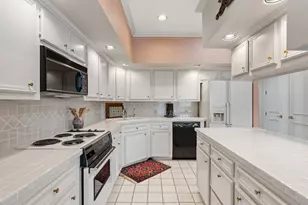 305 N Hsb Blvd, Horseshoe Bay, TX 78657 - Photo 8