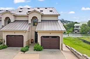 305 N Hsb Blvd, Horseshoe Bay, TX 78657 - Photo 4