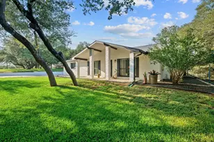 113 Timber Lake Dr, Kingsland, TX 78639 - Photo 6