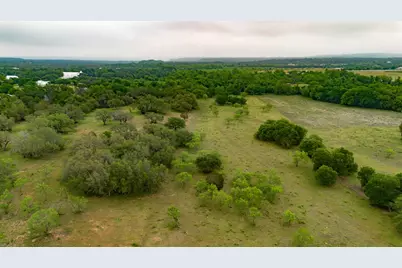 7866 County Road 404 Road, Spicewood, TX 78669 - Photo 12