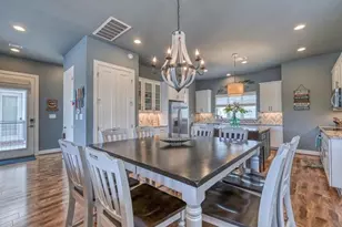408 Island Cir, Kingsland, TX 78639 - Photo 4