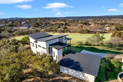 207 Kites Court, Horseshoe Bay, TX 78657 - Photo 4