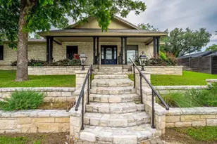 505 Avenue E, Marble Falls, TX 78654 - Photo 2