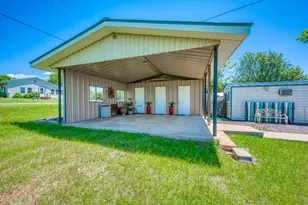 809 Lakeshore Loop, Tow, TX 78672 - Photo 30