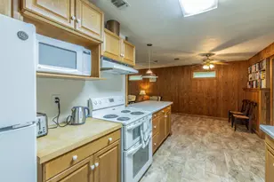 306 Beach Dr Dr, Sunrise Beach, TX 78643 - Photo 16
