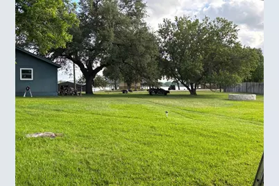 306 Beach Dr Drive, Sunrise Beach, TX 78643 - Photo 24