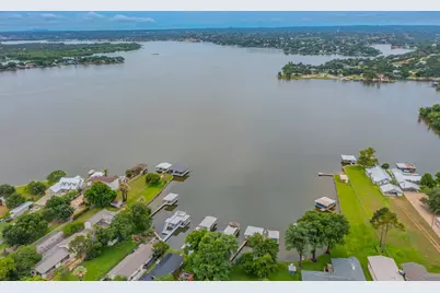 306 Beach Dr Drive, Sunrise Beach, TX 78643 - Photo 2