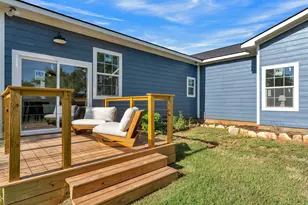 705 Flag St, Llano, TX 78643 - Photo 40