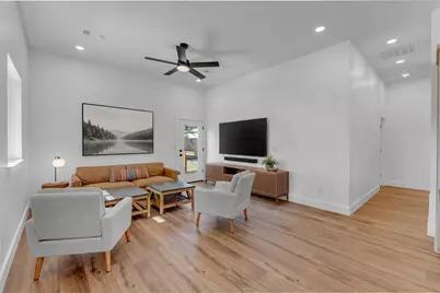 705 Flag Street, Llano, TX 78643 - Photo 6