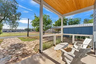 705 Flag St, Llano, TX 78643 - Photo 44