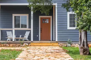 705 Flag St, Llano, TX 78643 - Photo 22