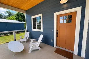 705 Flag St, Llano, TX 78643 - Photo 2