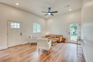 705 Flag St, Llano, TX 78643 - Photo 10